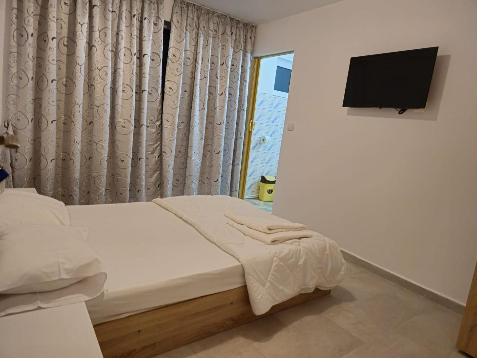 Sunshine Hotel Schitul Exterior foto